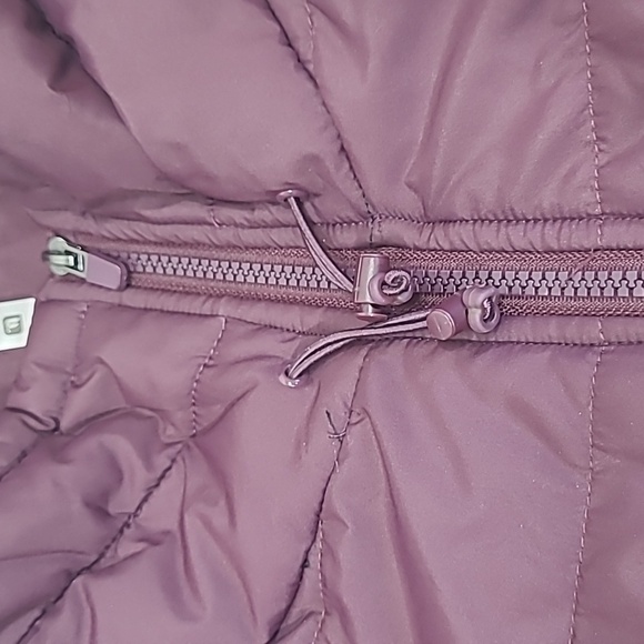 EUC Fabletics Jacket Women's sz XL Dark Purple Misha Puffer Full Zip Coat - Picture 6 of 9